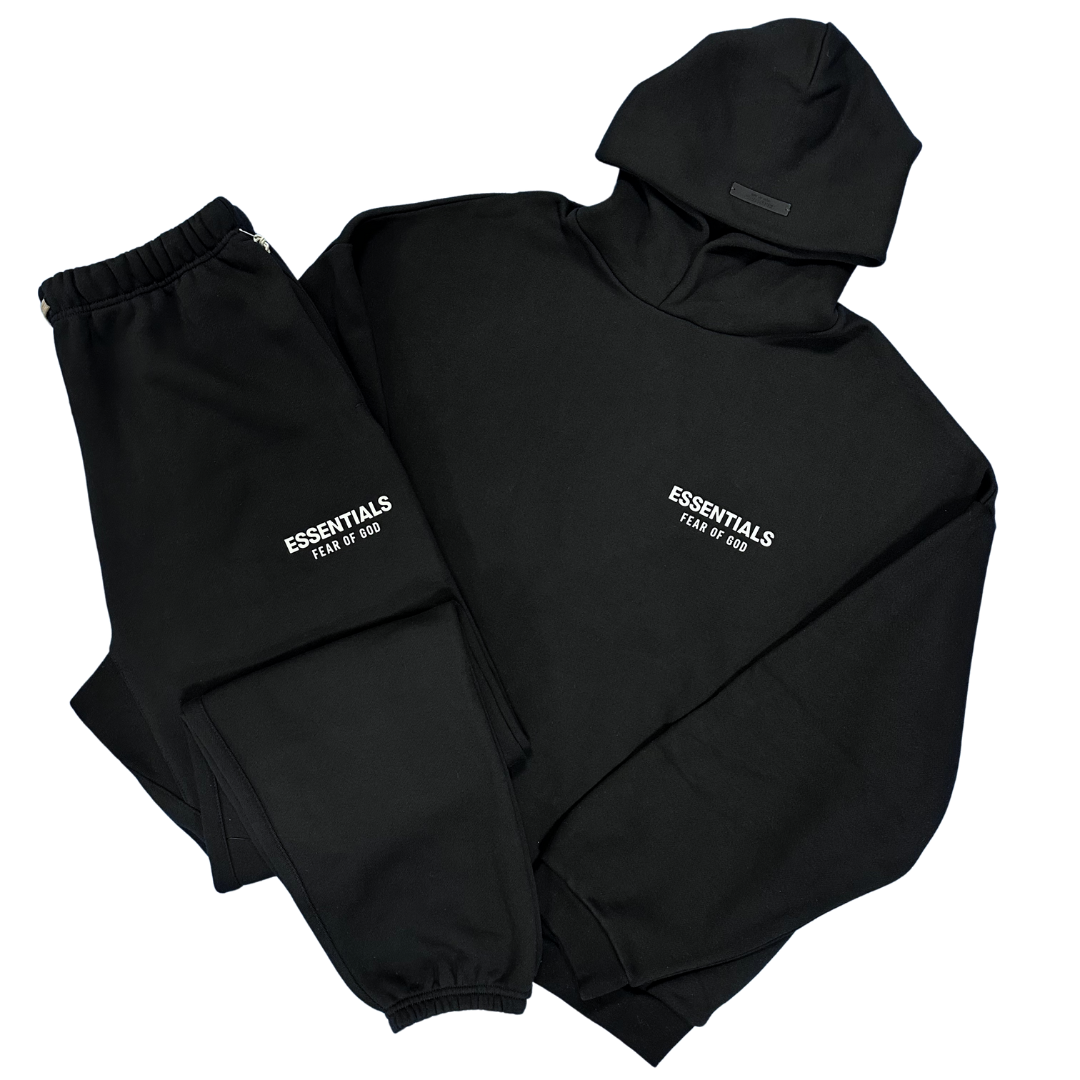 Black and White Essentials ‘FW24’